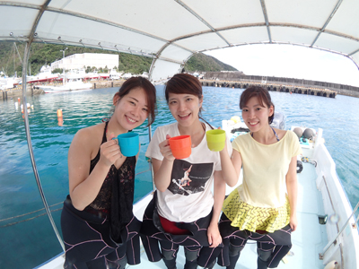 仲良しレディー