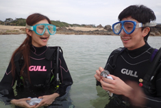 奄美体験ダイビング安心のゆっくり水面で練習