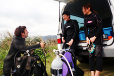 奄美体験ダイビングゆっくり説明